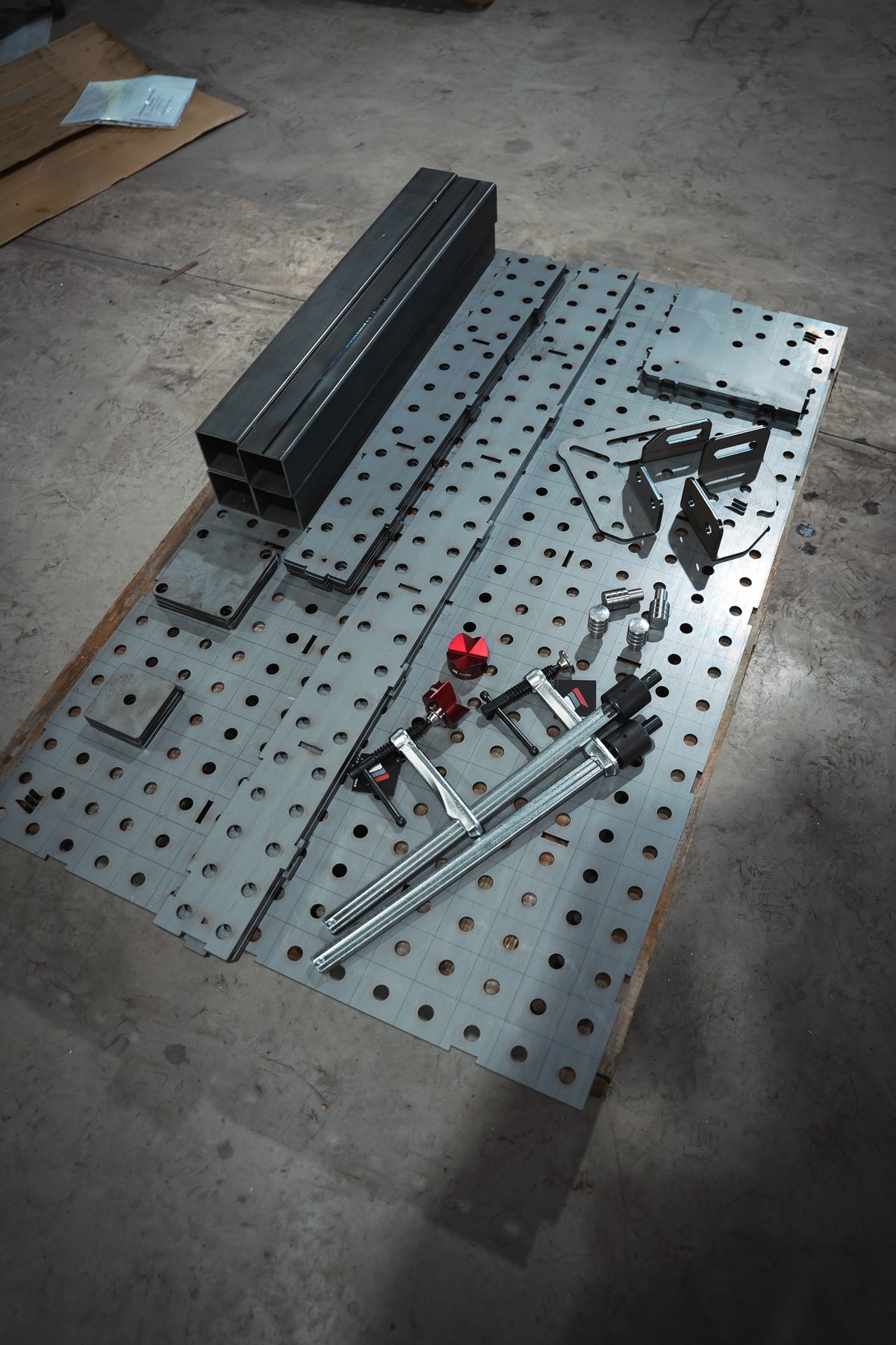 MidiPRO Welding Table 1250 x 750mm With Starter Kit, view 3