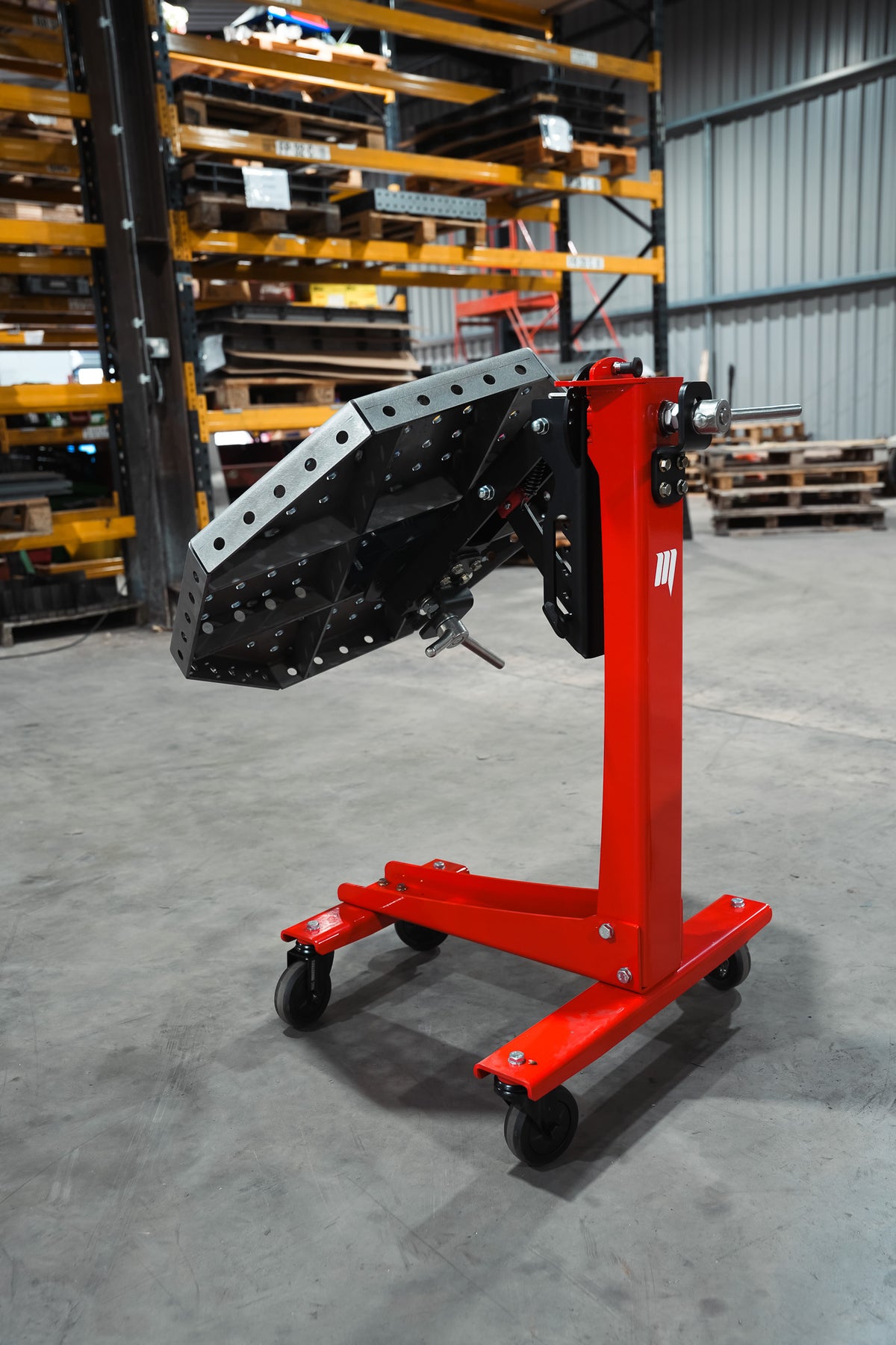 MAC Manipulator 16D Pivoting Welding Table